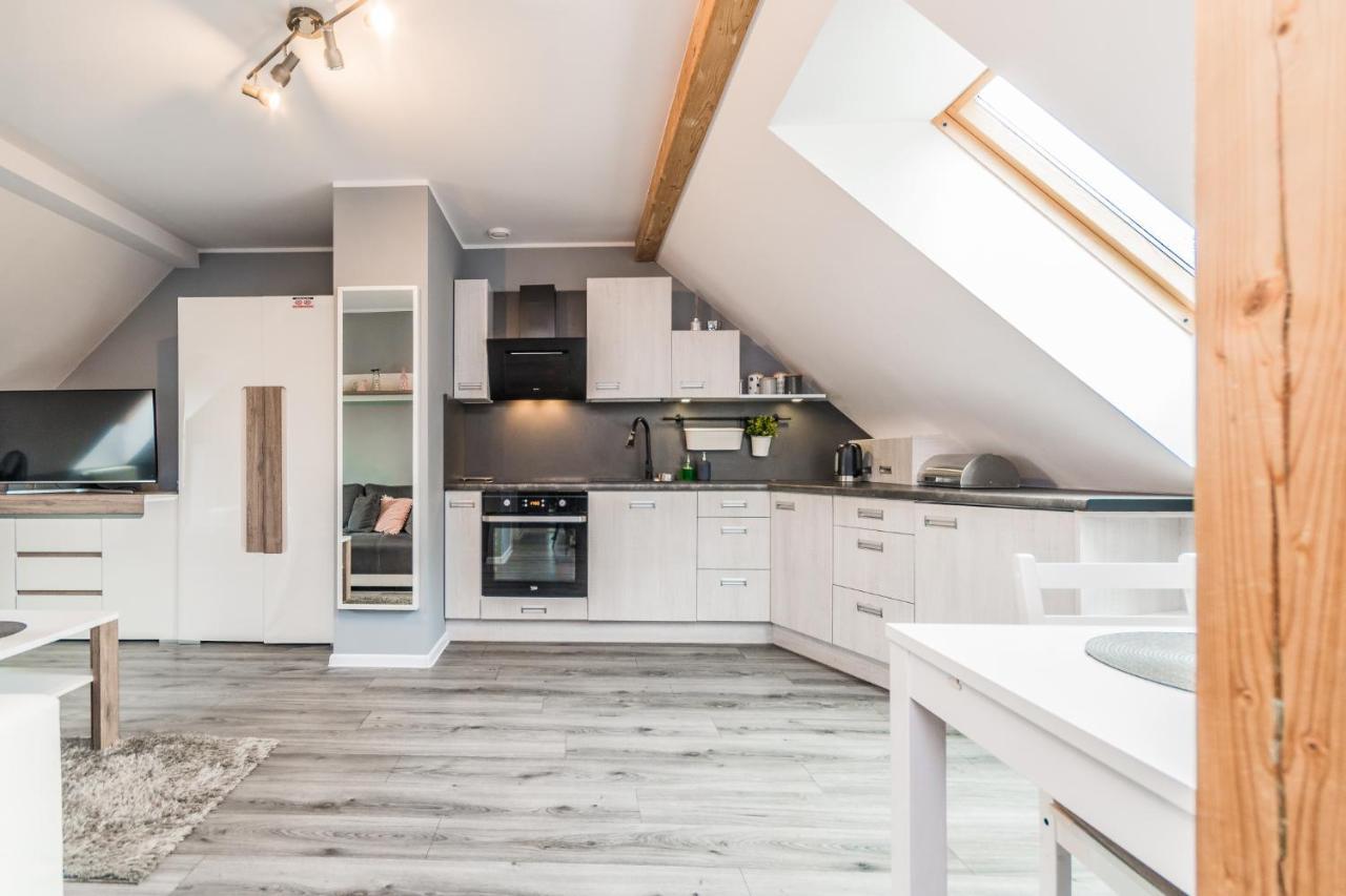 Hupkas Apartementy I Pokoje Jantar Exterior foto