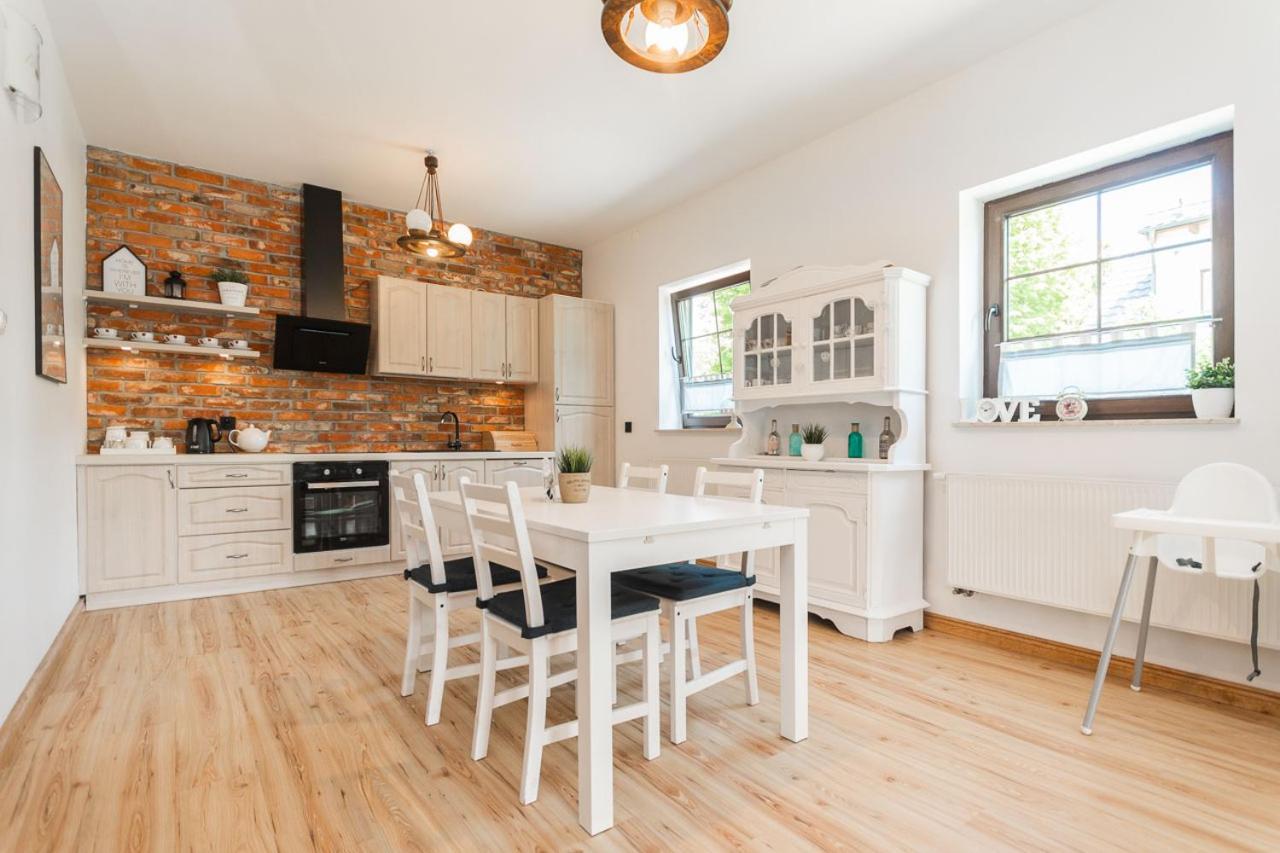 Hupkas Apartementy I Pokoje Jantar Exterior foto