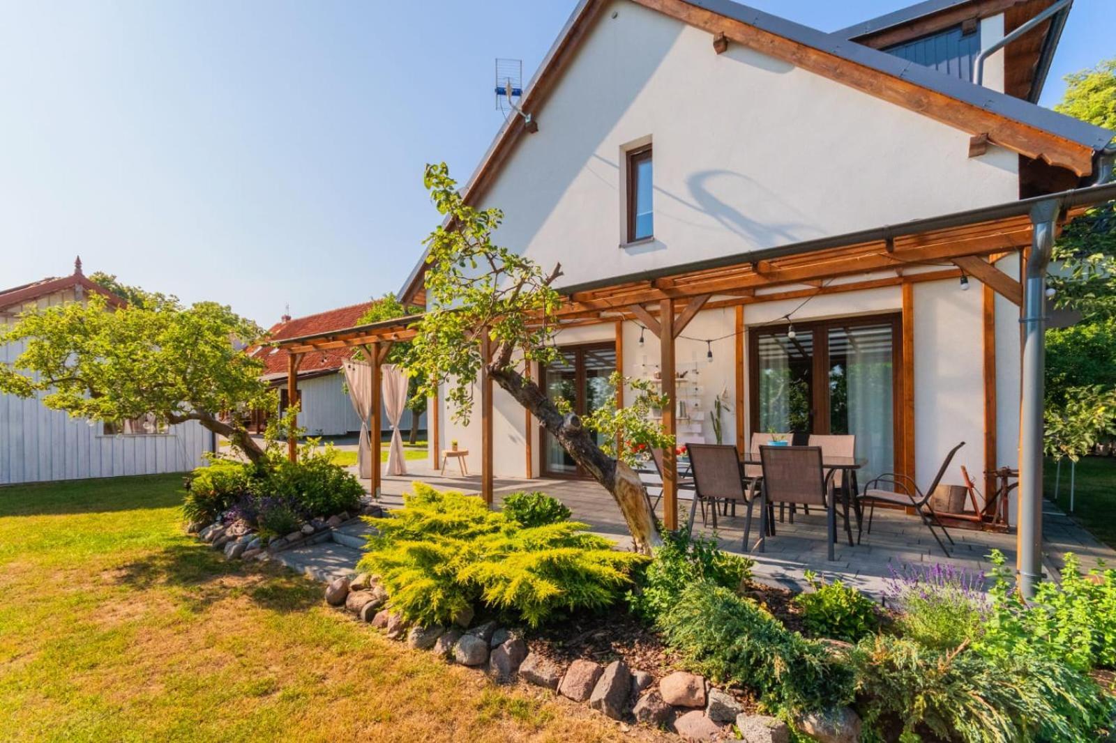 Hupkas Apartementy I Pokoje Jantar Exterior foto